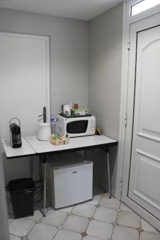 Chambre Avec Entree Independante Saint-Priest  Dış mekan fotoğraf